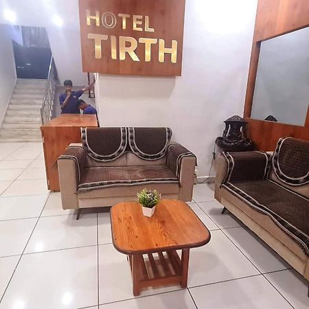 Hotel Tirth Ankleshwar Eksteriør billede